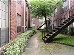 Building Photo - 8055 Cambridge St