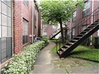Building Photo - 8055 Cambridge St