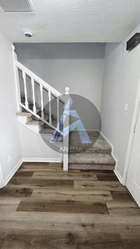 Building Photo - 4433 Coopers Creek Dr SE