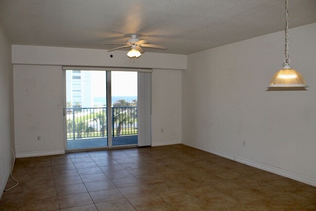 Building Photo - Reduced Ocean View rental available now!!!