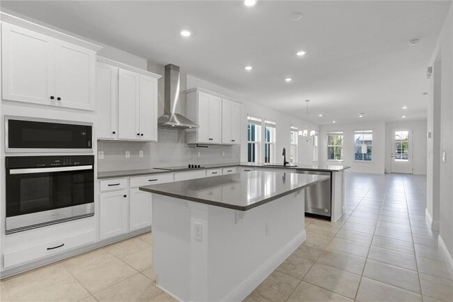 Building Photo - 9738 Neruda St