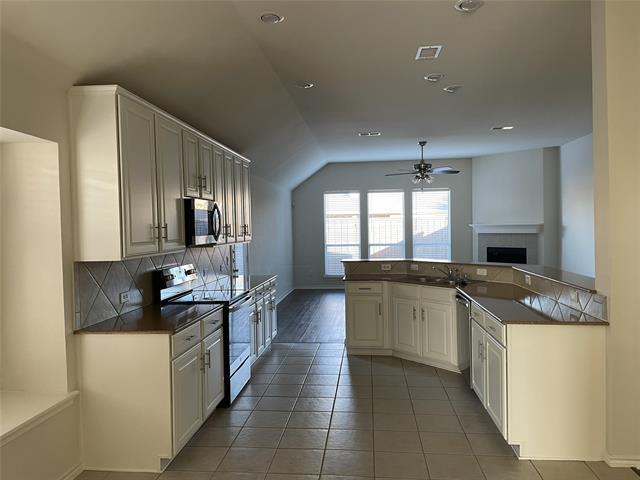 Building Photo - 1133 Elm Grove Dr