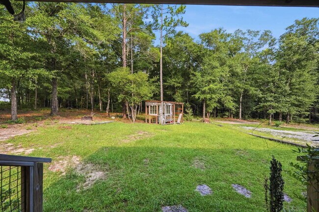 Building Photo - Must-See Country Retreat with Modern Convenience