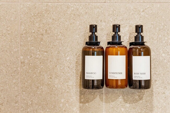 Building Photo - 11 NE 6th St