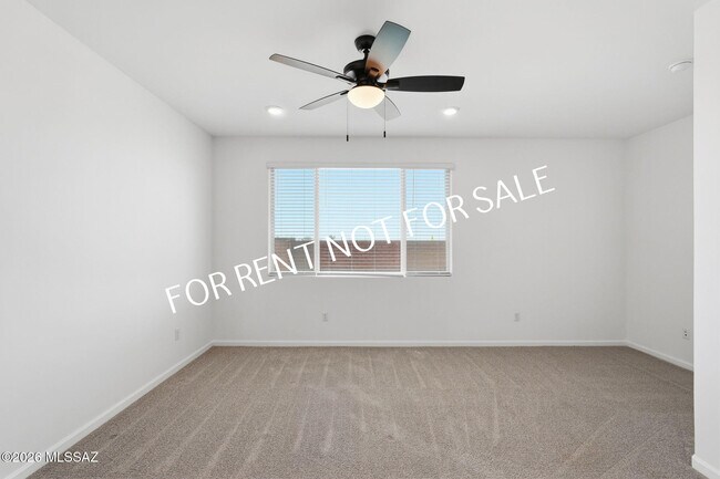 Building Photo - 13142 E Cembeline Ln