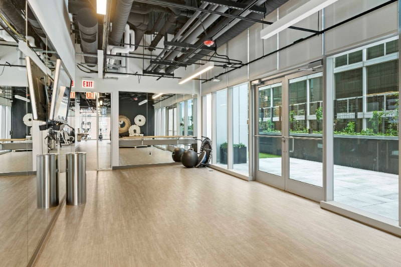 Building Photo - 829 S Michigan Ave