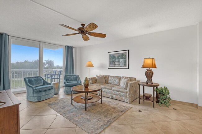 Building Photo - 125 S Ocean Ave