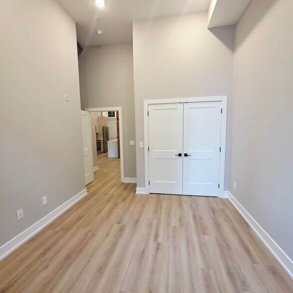 Building Photo - 714 Chestnut St