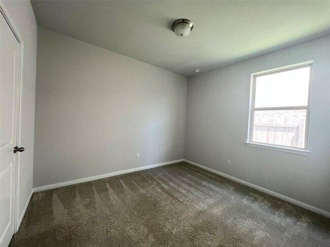 Building Photo - 141 Tucana St
