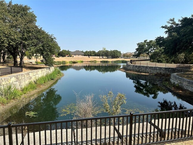 Building Photo - 209 Highland Horizon