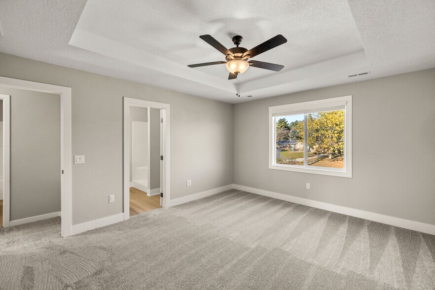 Building Photo - 2395 Emma Ave