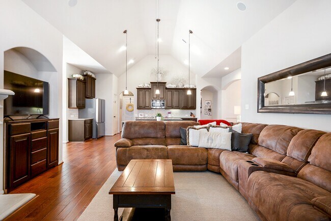 Building Photo - 2519 Kinsgate Forest Dr