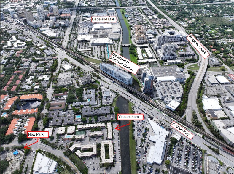 Building Photo - 6707 N Kendall Dr