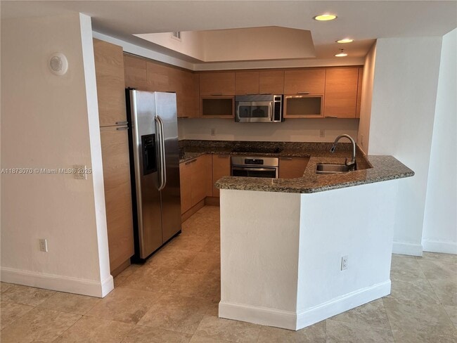 Building Photo - 15051 Royal Oaks Ln