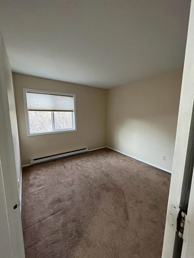 2nd Bedroom - O1 Grandview Dr