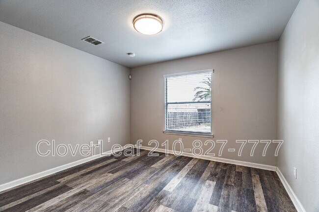 Building Photo - 7343 Lyia Br