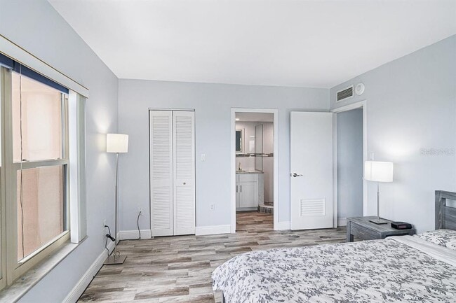 Building Photo - 2401 Bayshore Blvd