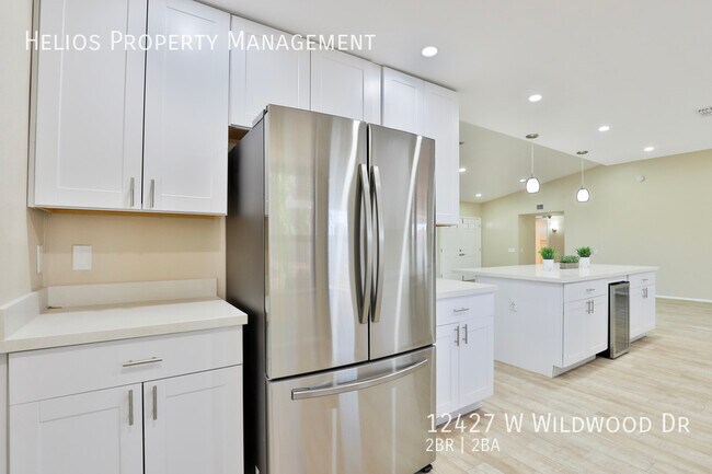 Building Photo - 12427 Wildwood Dr