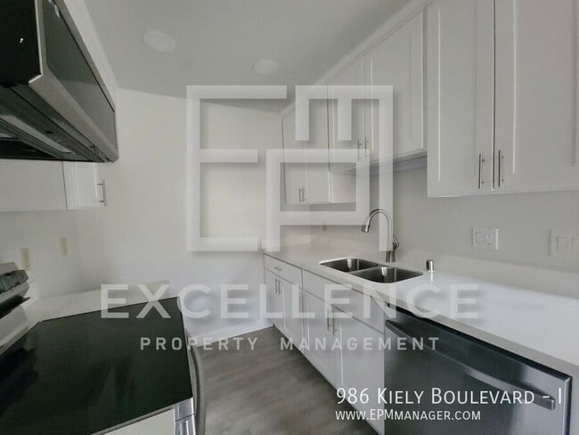 Building Photo - 986 Kiely Blvd