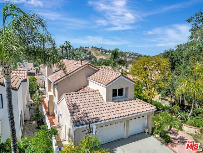Building Photo - 24701 Cll Conejo