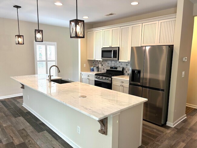 Building Photo - 2911 Maybry Dr