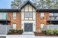 Building Photo - 6851 Roswell Rd