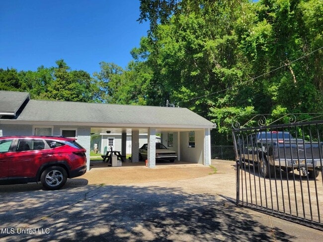 Building Photo - 5809 Washington Ave