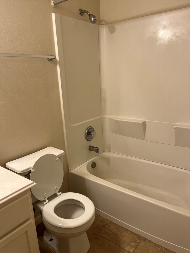 Building Photo - 3606 Starbridge Pointe Ln