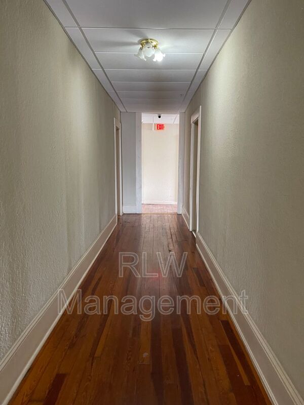 Building Photo - 11 N Central Ave