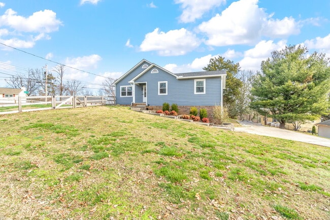 Building Photo - 5712 Walden Woods Ct NW