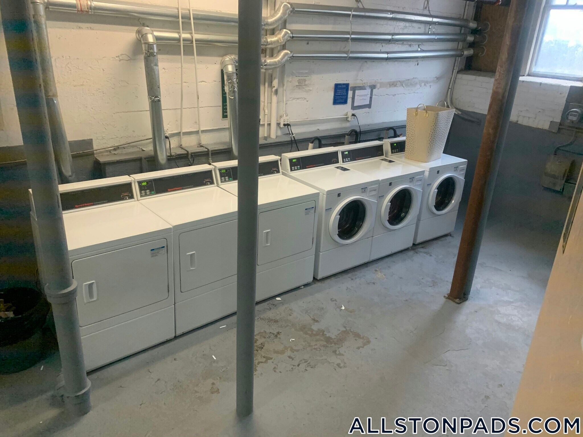 Building Photo - 28 Quint Ave