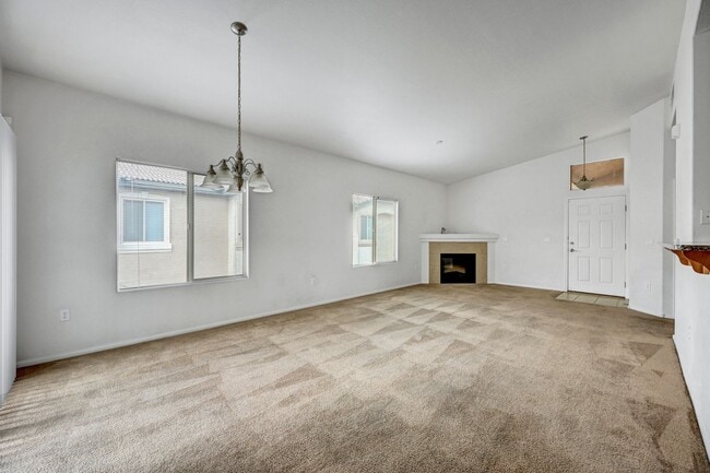 Building Photo - Second Story Condo with Open Floor Plan and Granite Counters