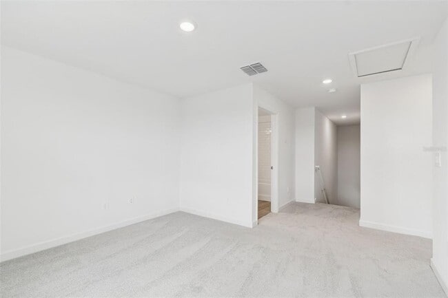 Building Photo - 31942 Folk Top St