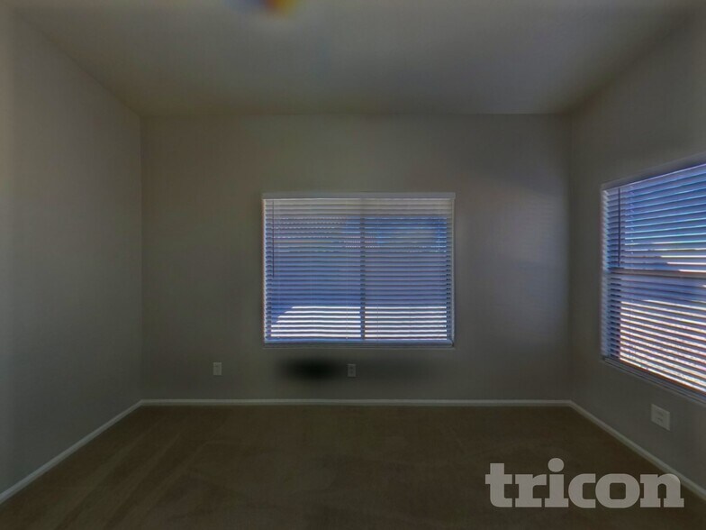 Building Photo - 21854 N Braden Rd