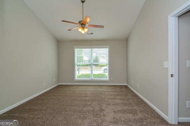 Building Photo - 3896 Pine Village Pl