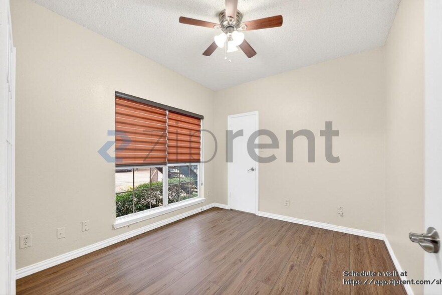 Building Photo - 4101 Esters Rd