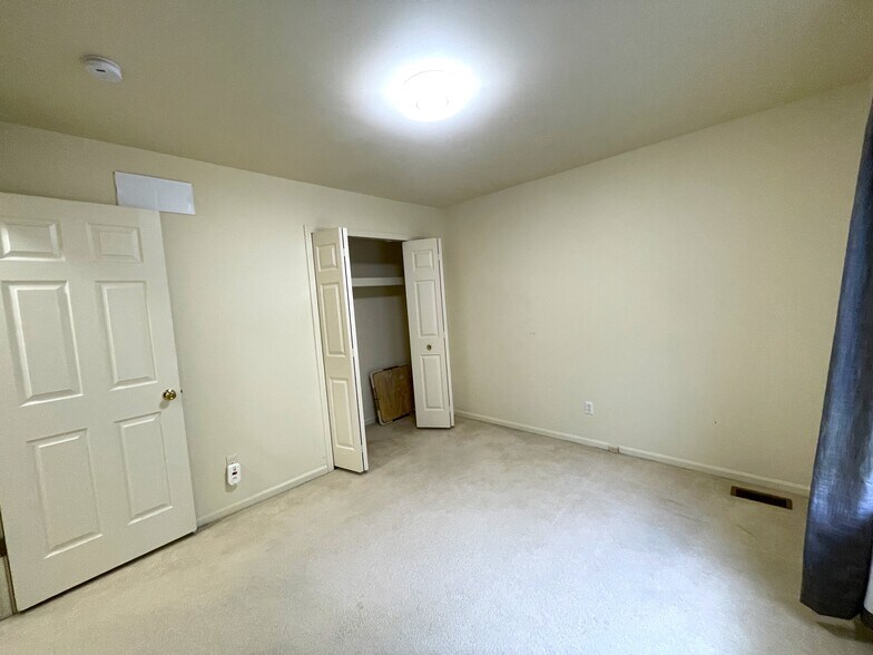Building Photo - 3048 Turnberry Ln