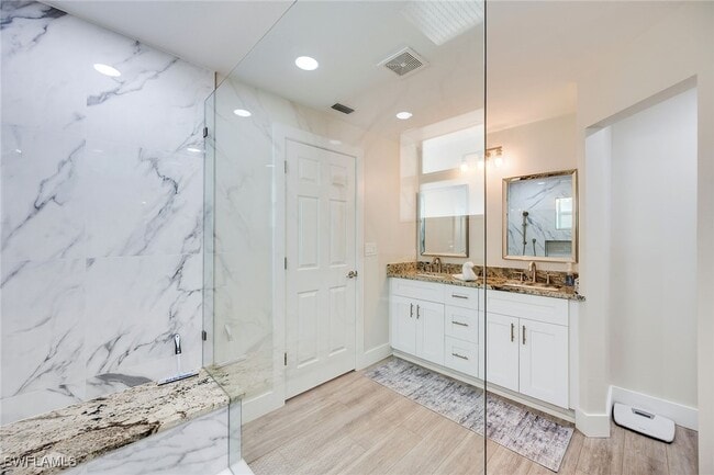 Building Photo - 1410 Curlew Ave