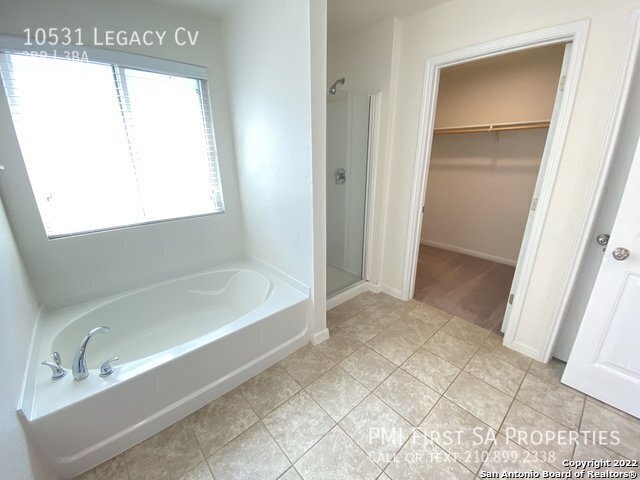 Building Photo - 10531 Legacy Cv