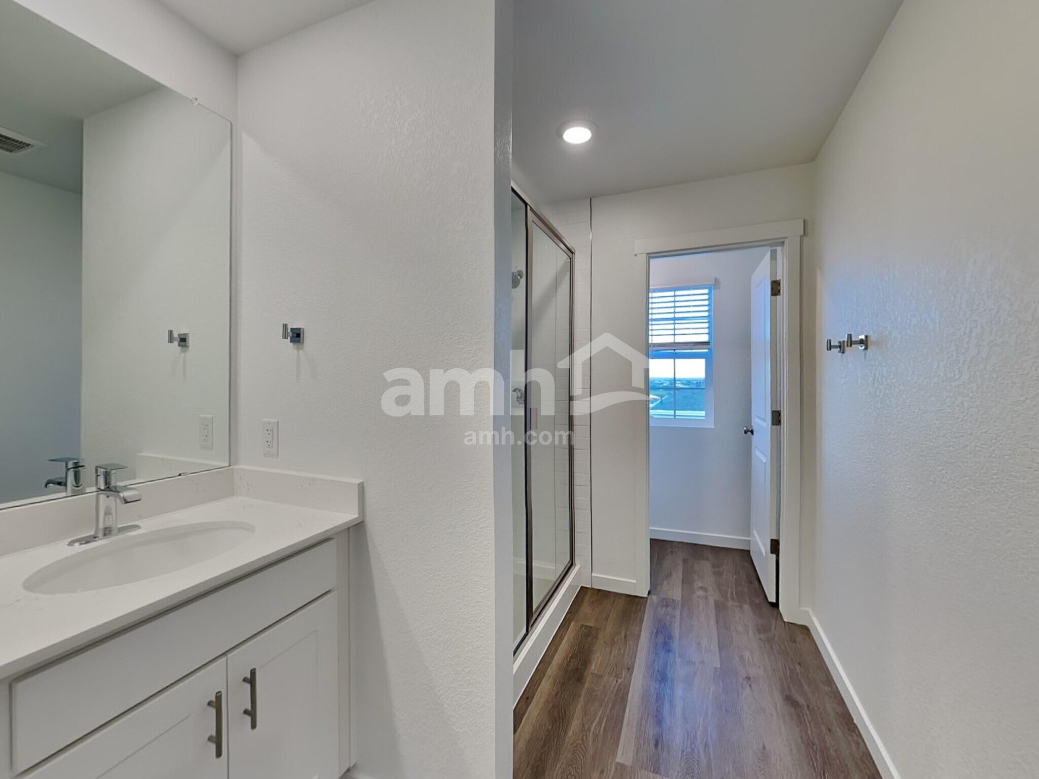 Building Photo - 26101 E Calhoun Pl