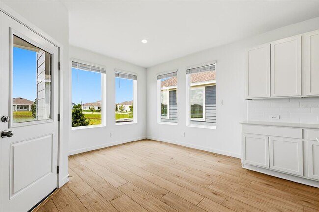 Building Photo - 5550 Guava Ct