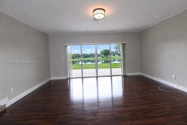 Building Photo - 15445 SW 99th Ave