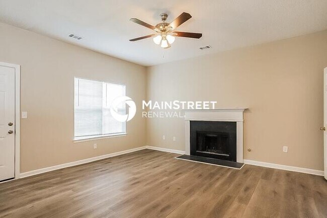 Building Photo - 3 Bedroom Pet-Friendly Home in Lithonia, G...