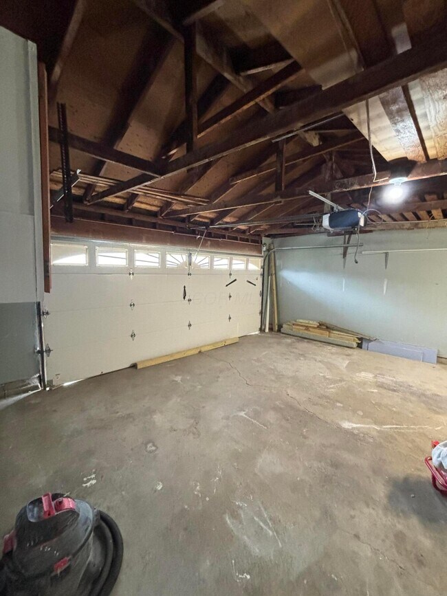 Building Photo - 4900 Kresge Dr