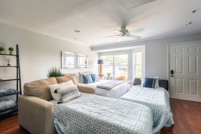 Building Photo - 125 Lea Ave