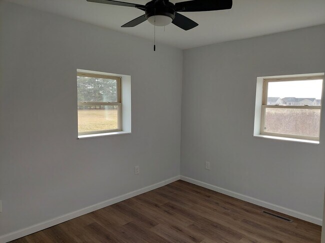 Bedroom 2 - 1835 W Sandusky St