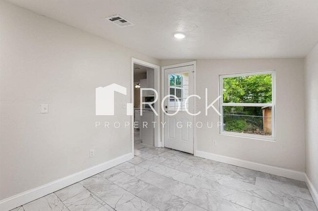 Building Photo - 1225 NW 99th St