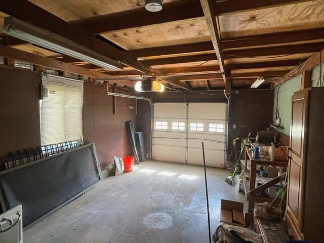 Building Photo - 1412 Tuscarora Dr