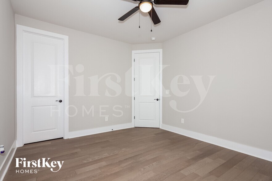 Building Photo - 11327 Tema Cir