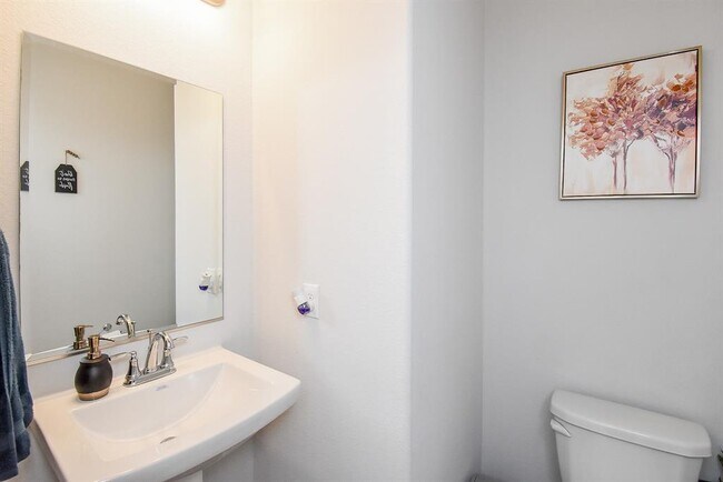 Building Photo - 6634 Albany Forest Ct